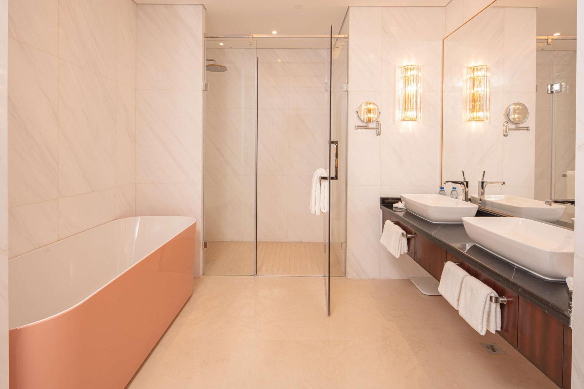 Hilton Brazzaville Les Tours Jumelles Hotel & Residences Brazavile Exterior foto
