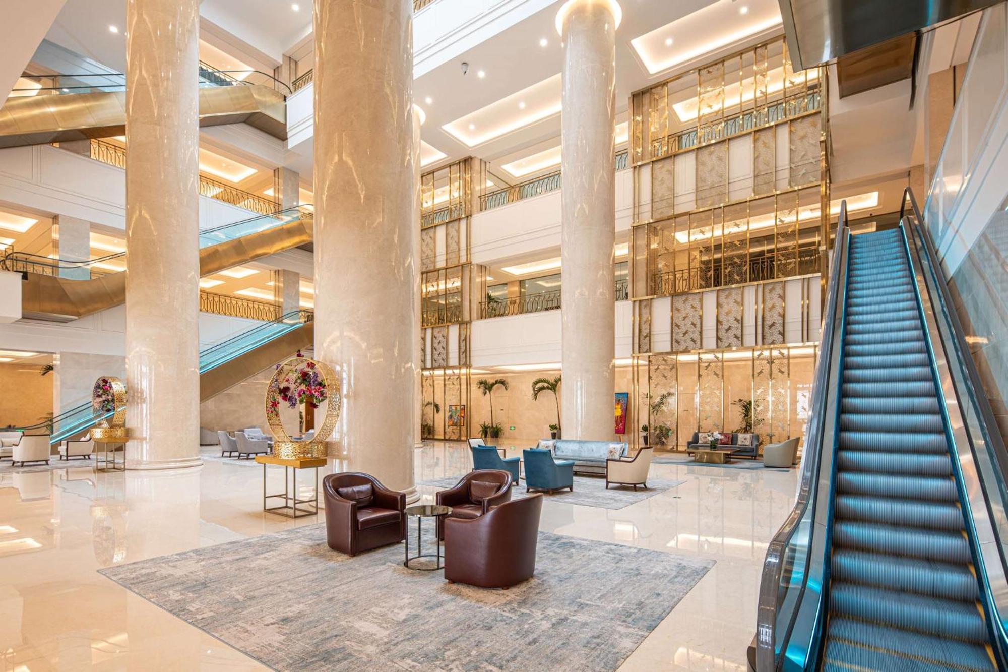 Hilton Brazzaville Les Tours Jumelles Hotel & Residences Brazavile Exterior foto