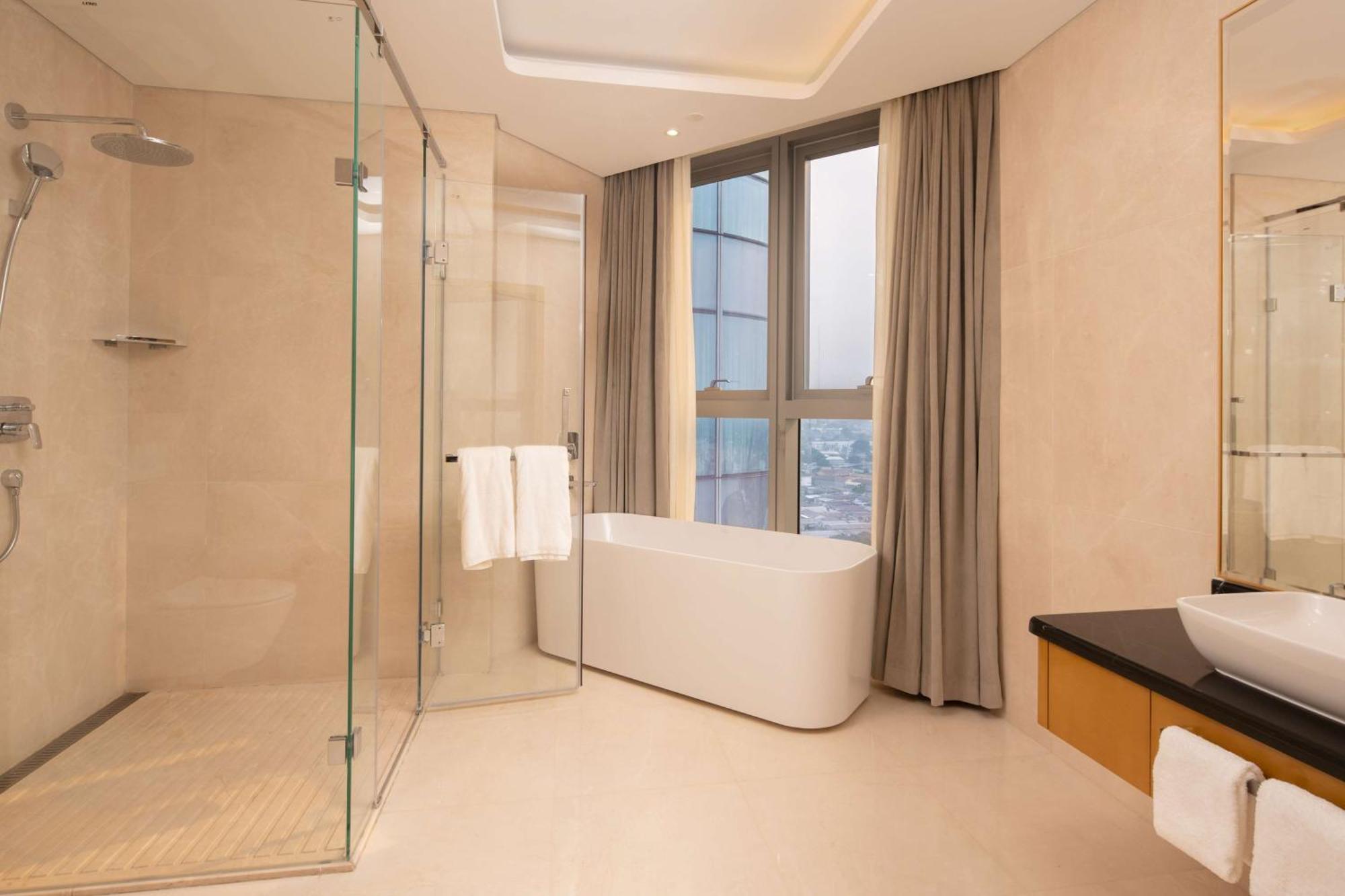 Hilton Brazzaville Les Tours Jumelles Hotel & Residences Brazavile Exterior foto