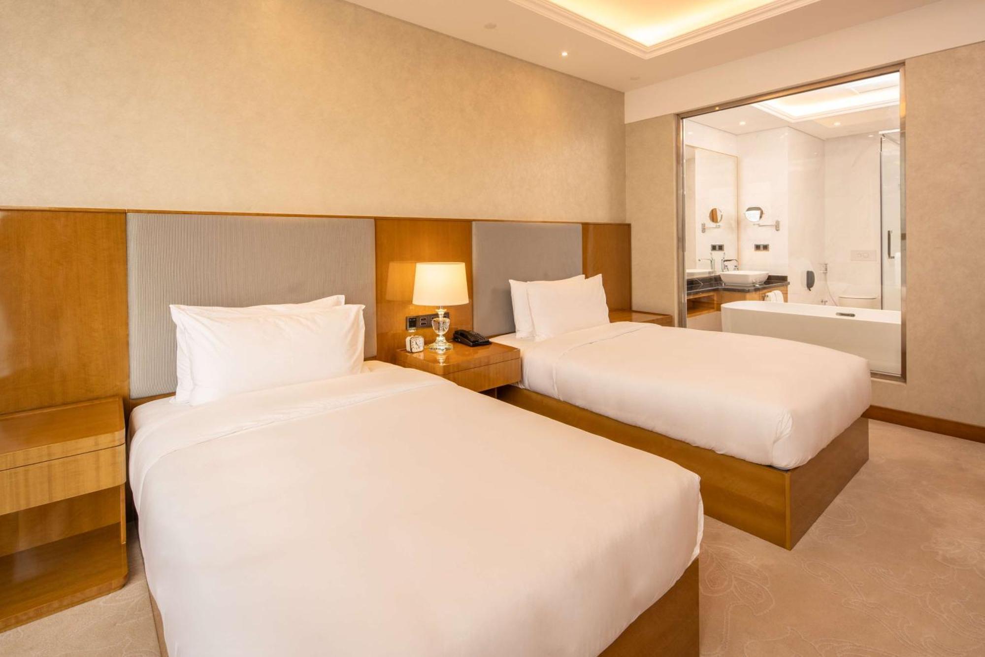Hilton Brazzaville Les Tours Jumelles Hotel & Residences Brazavile Exterior foto