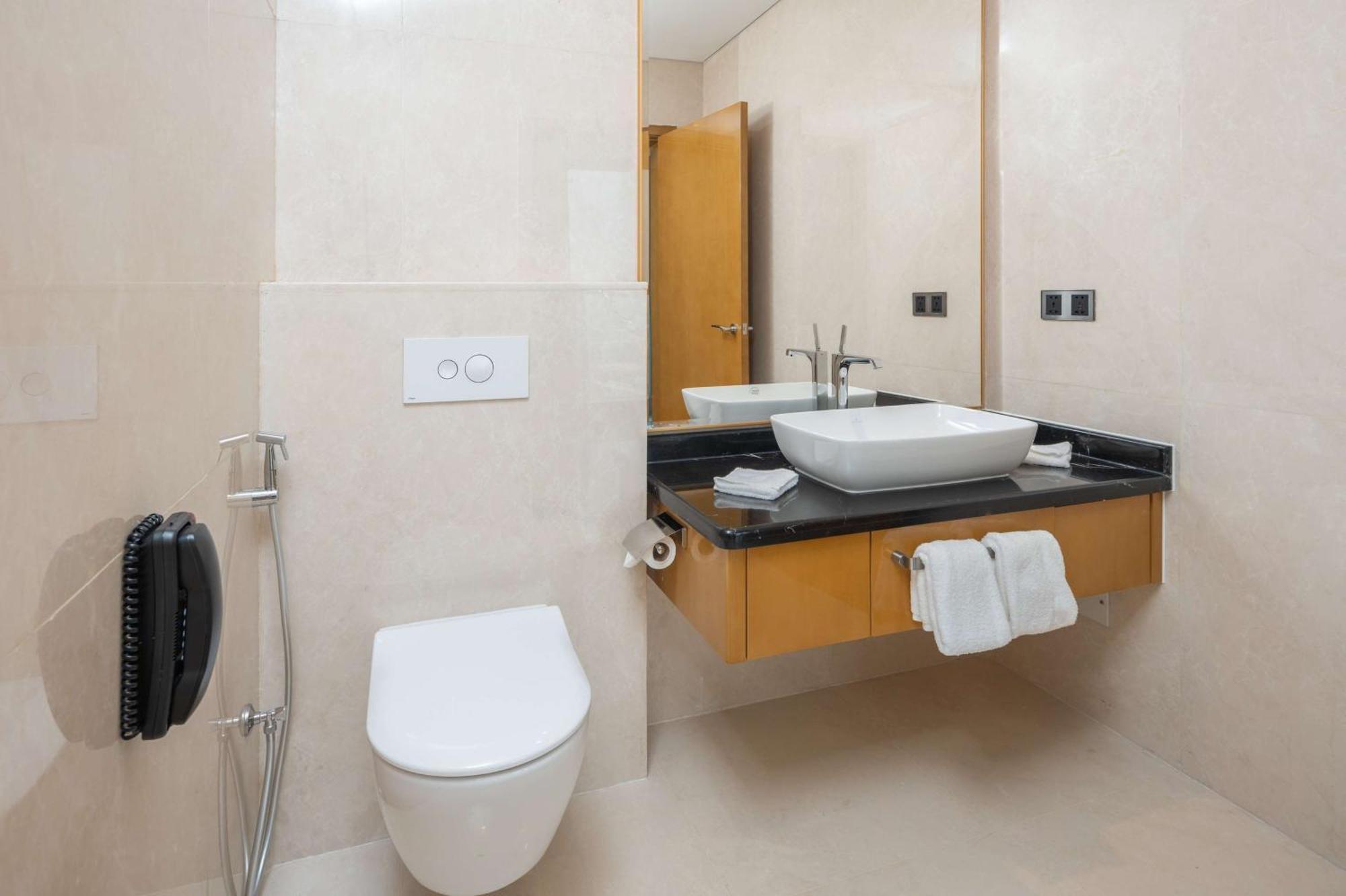 Hilton Brazzaville Les Tours Jumelles Hotel & Residences Brazavile Exterior foto