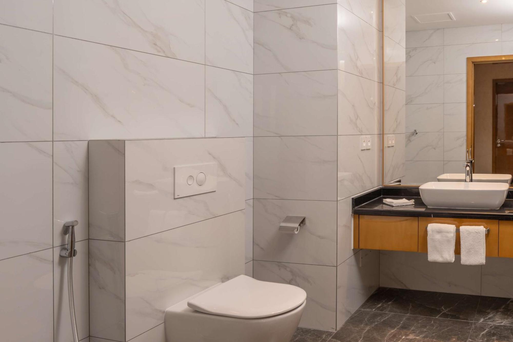 Hilton Brazzaville Les Tours Jumelles Hotel & Residences Brazavile Exterior foto