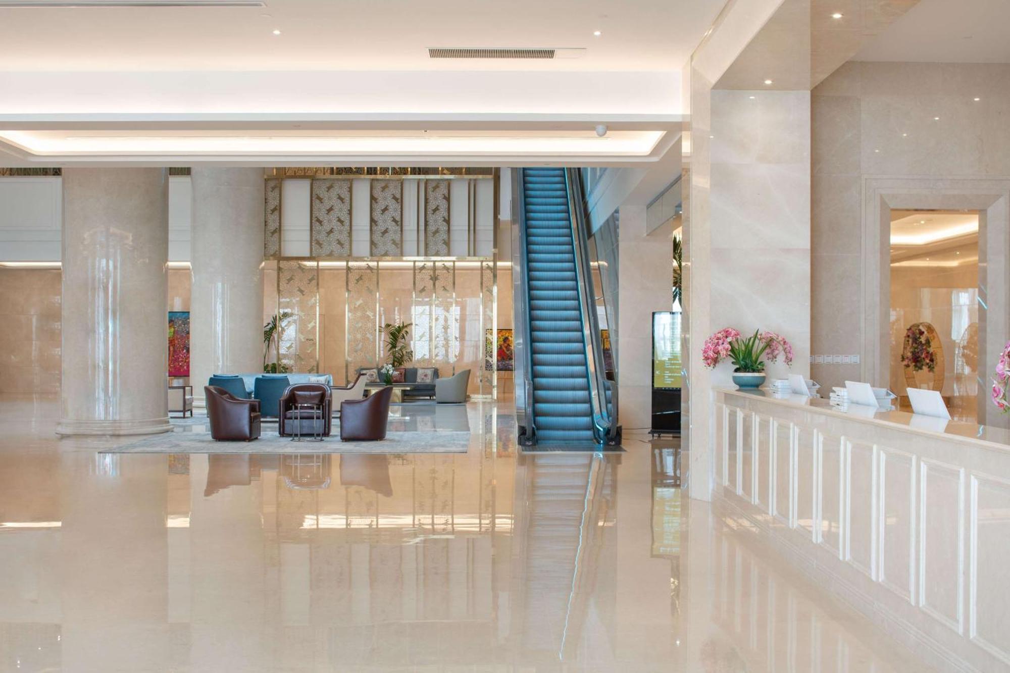 Hilton Brazzaville Les Tours Jumelles Hotel & Residences Brazavile Exterior foto
