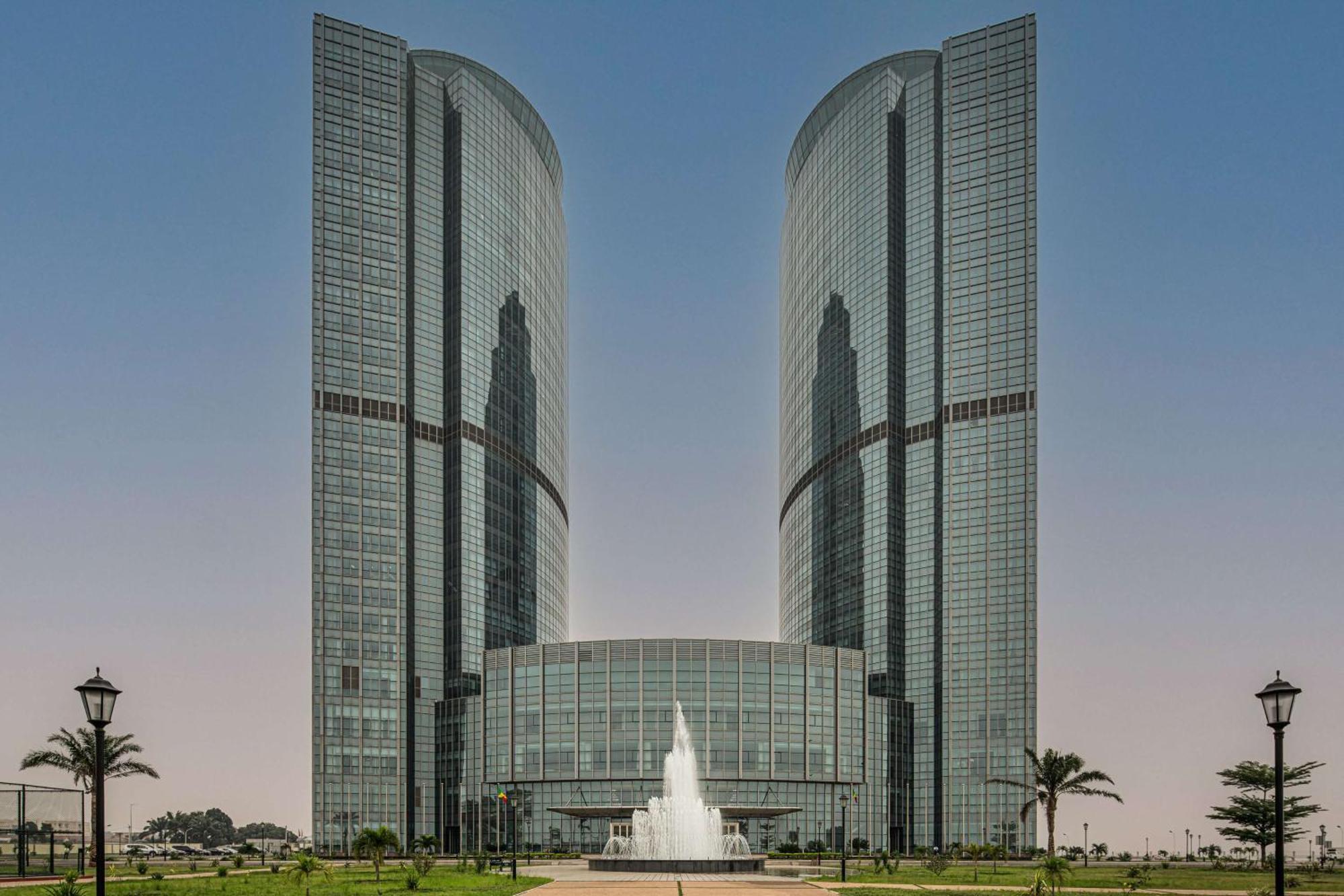 Hilton Brazzaville Les Tours Jumelles Hotel & Residences Brazavile Exterior foto